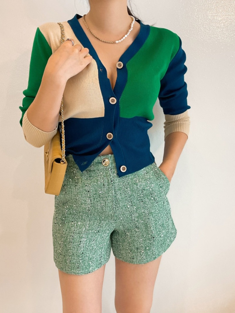 [Same-day delivery] Two-tone Colored V-neck Knit Cardigan